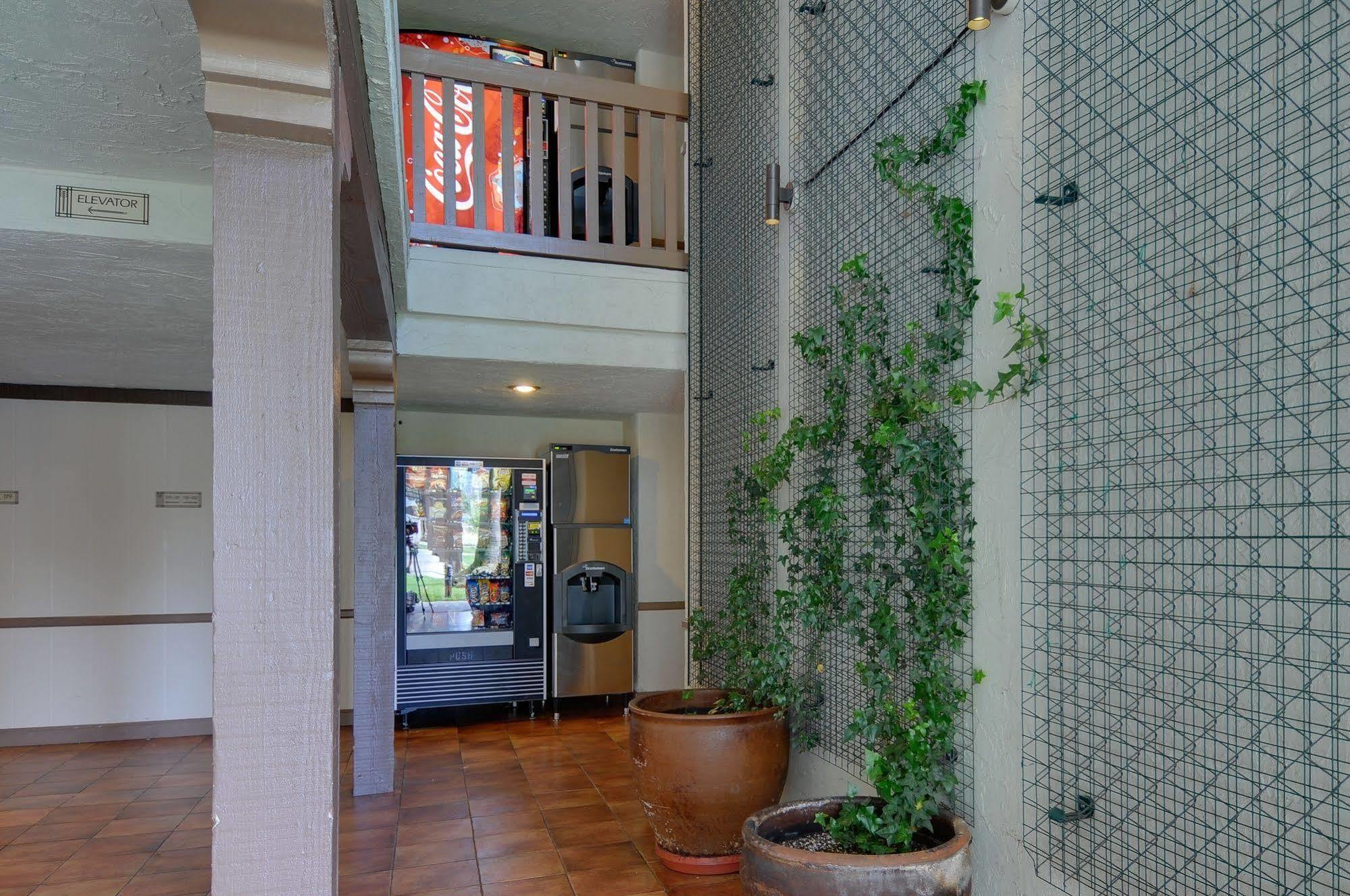 Vagabond Inn Executive Sfo Burlingame Extérieur photo